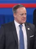 How tall is Sean Spicer?